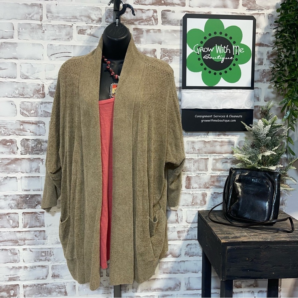 Barefoot Dreams Tan Women's pointelle Cardigan kelp large/XL